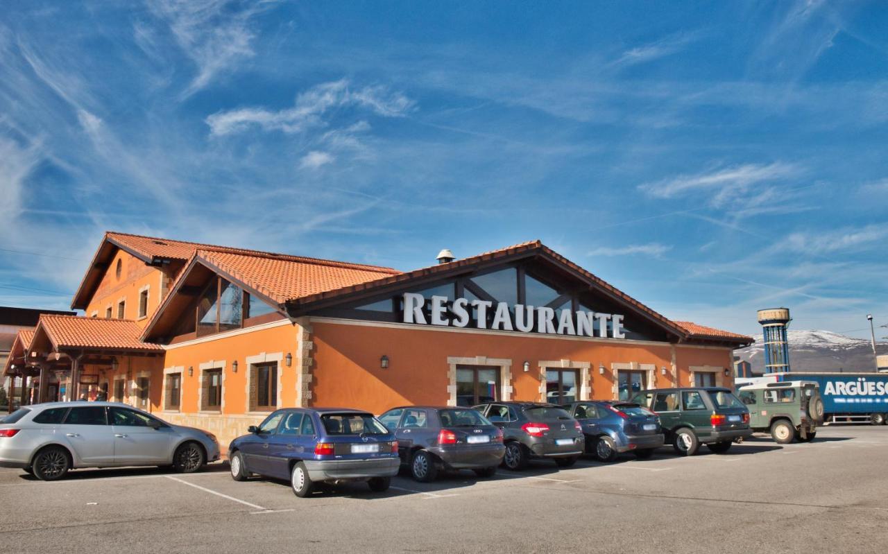 Hotel Reinosa Atalaya-La Vega Exteriér fotografie